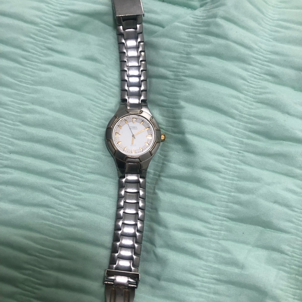 Beautiful watch stop working